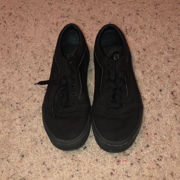 black basic vans
